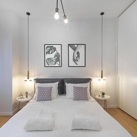 Fresh, New & Ready For You! Rnvtd Apt In Koukaki! Atenas Exterior foto